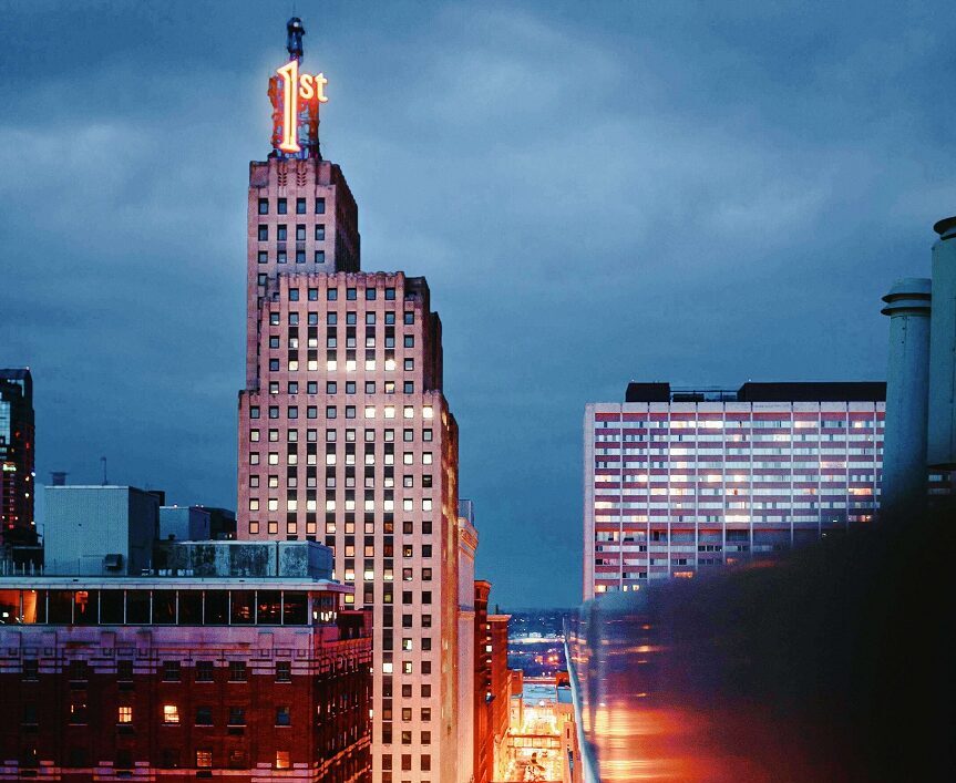 night skyline of st-paul-wedding-venues